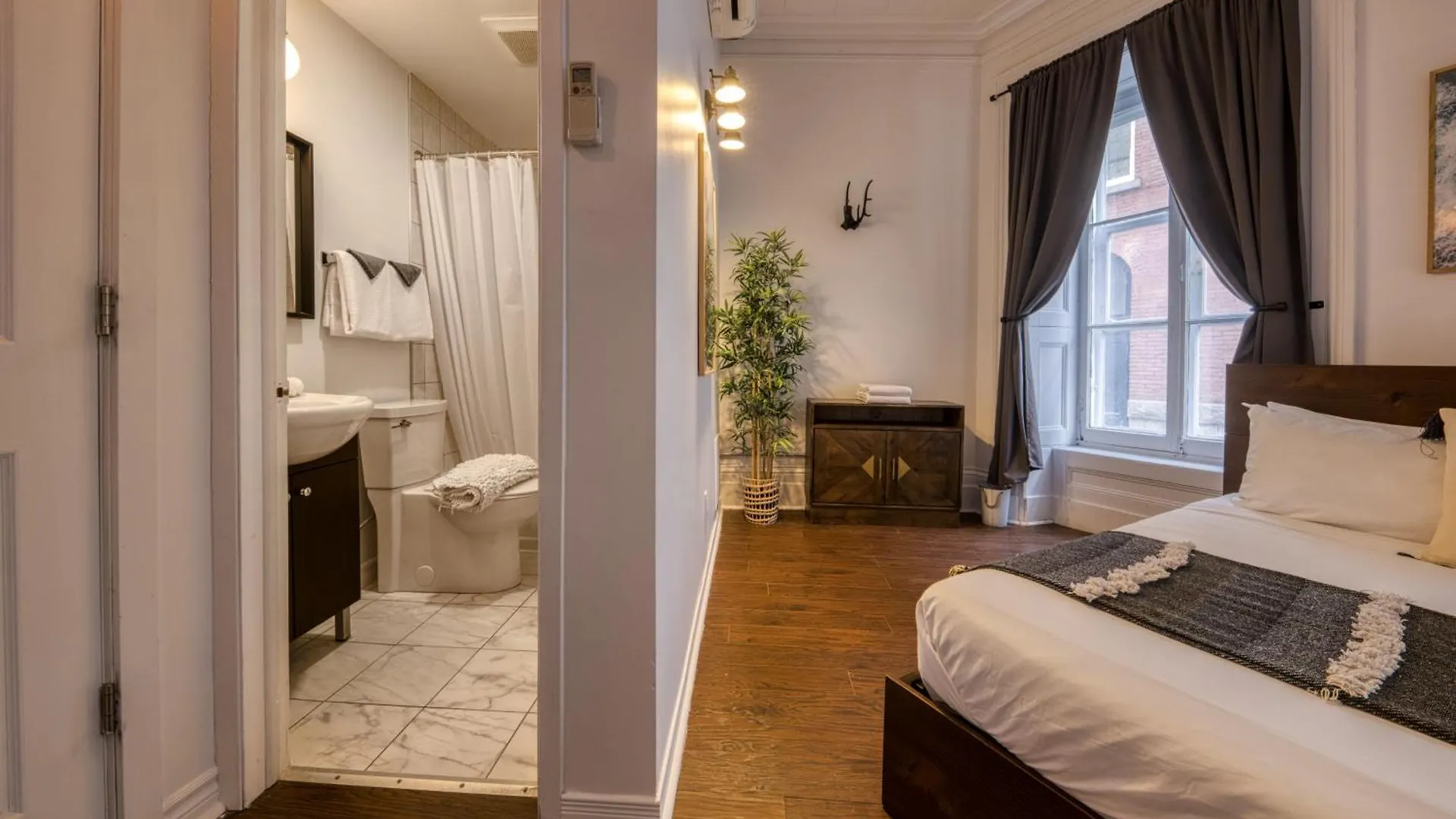 North House - Des Remparts- 2-Bed With Great Views, Terrace Apartment Quebec City Canada