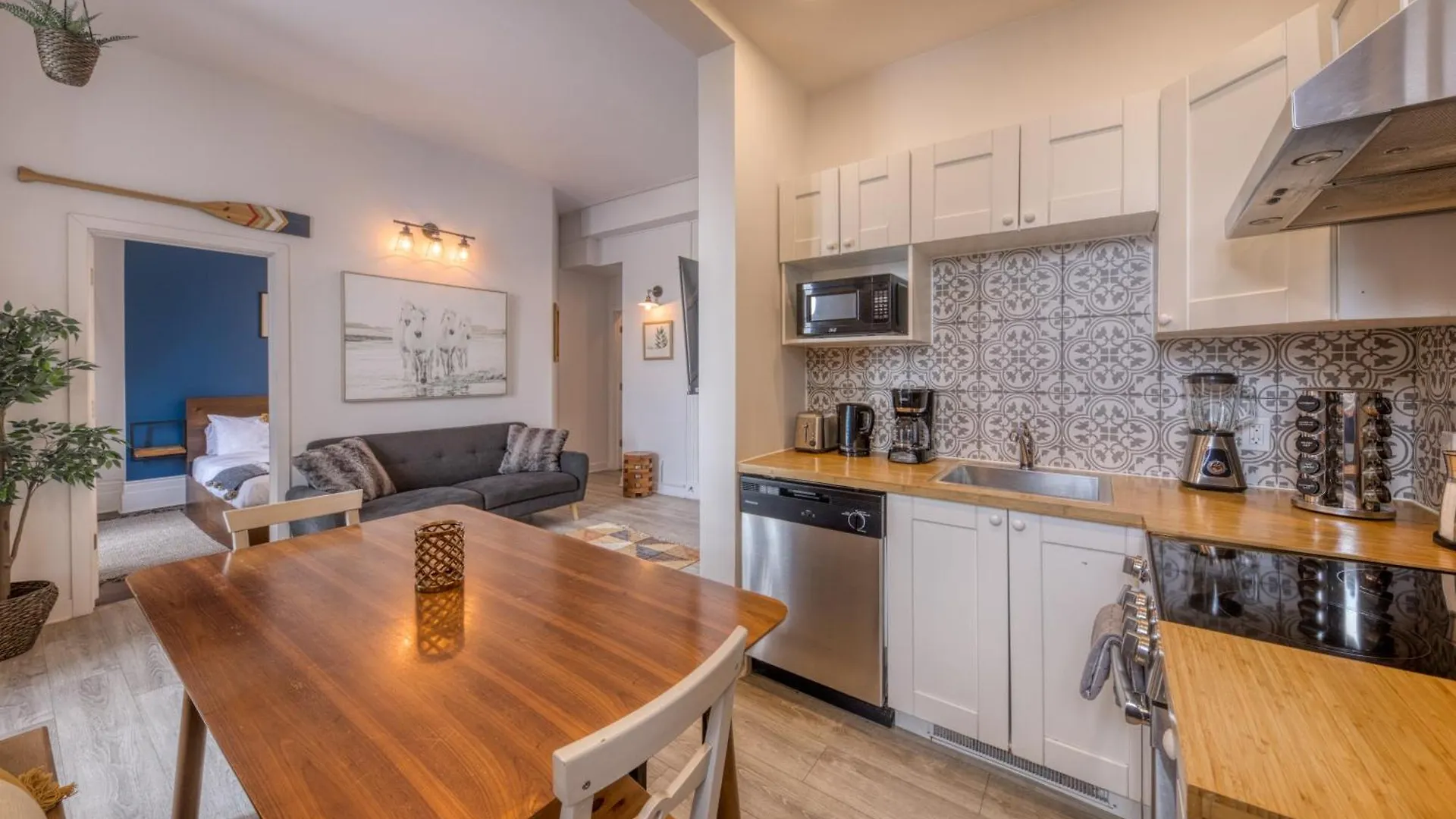 North House - Des Remparts- 2-Bed With Great Views, Terrace Apartment Quebec City Canada