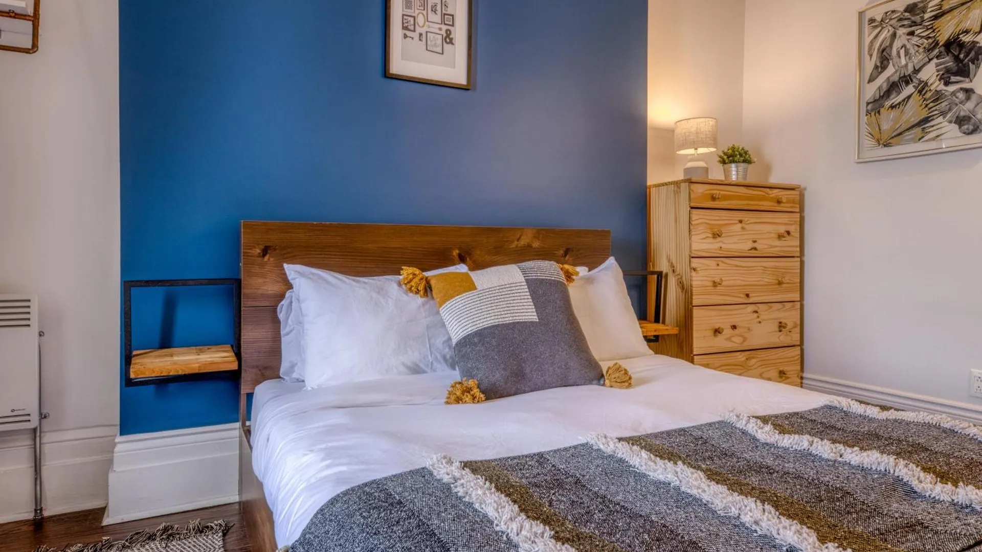 North House - Des Remparts- 2-Bed With Great Views, Terrace Apartment Quebec City